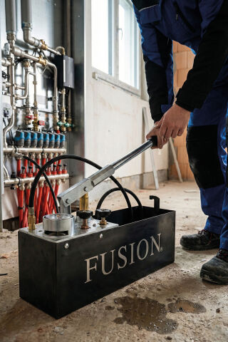Fusion FSTP60 Test Pompası 60Bar/12Lt - Çelik Gövde ve Pirinç Piston